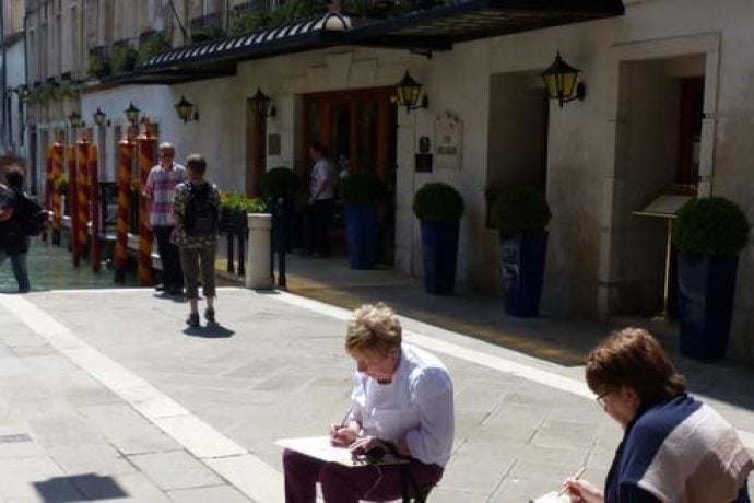 painting students on a holiday in venice