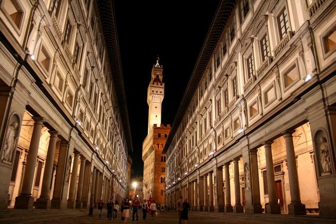 Uffizini Gallery in Florence by night