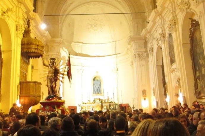 How do they celebrate Easter in Italy?