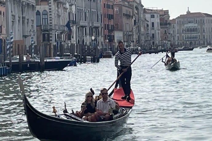 Romantic destinations in Italy.