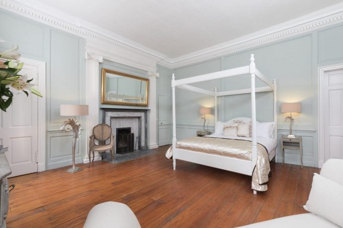 Drylaw House by Helen Thomas