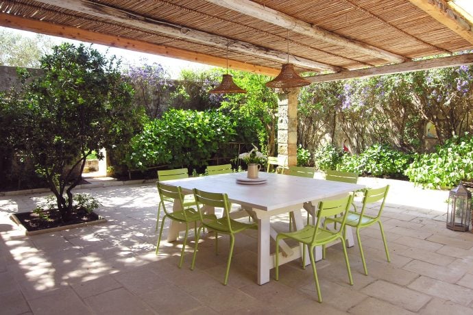 Casino Pisanelli Puglia dining outside