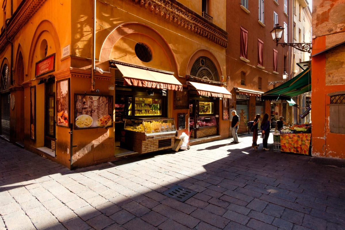 Local life in Quadrilatero, Bologna