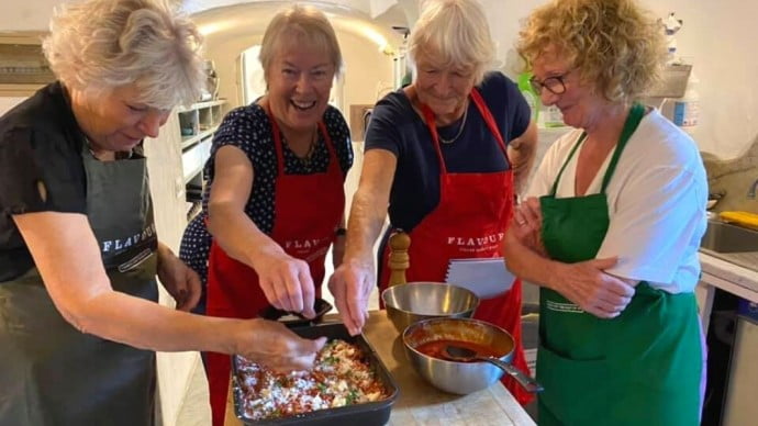 Maureen and solo traveller guest cooking in Amalfi