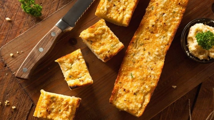 Side dish of garlic bread