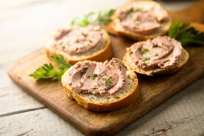 Recipes for the autumn evenings: 3 crostini recipes