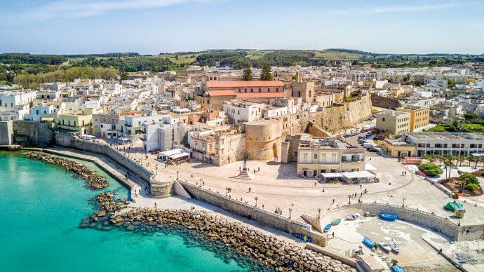 An image of a seaside town in Lecce