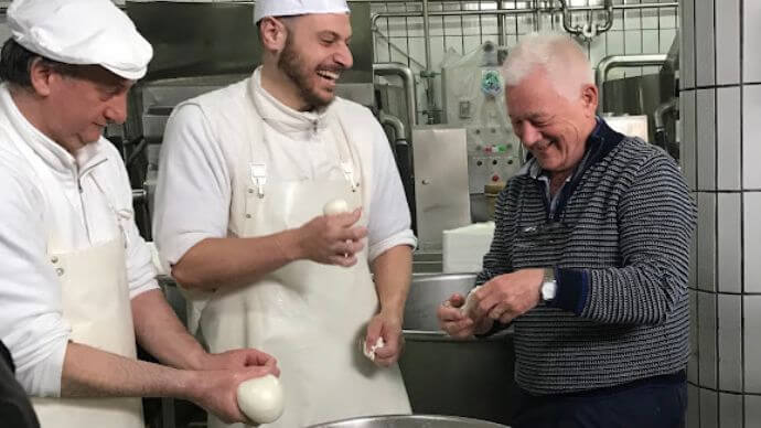 The mozzerella factory in Amalfi visited by Flavours guests