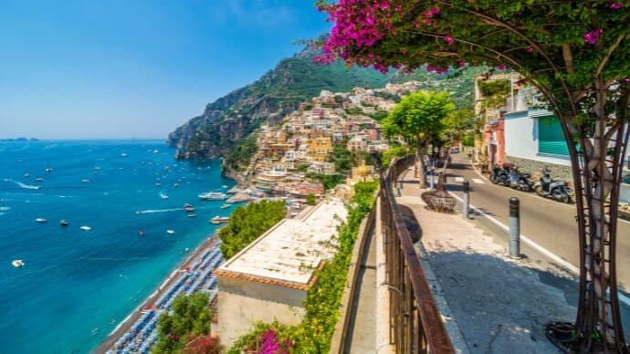 A beautiful walking path in amalfi going along the coast