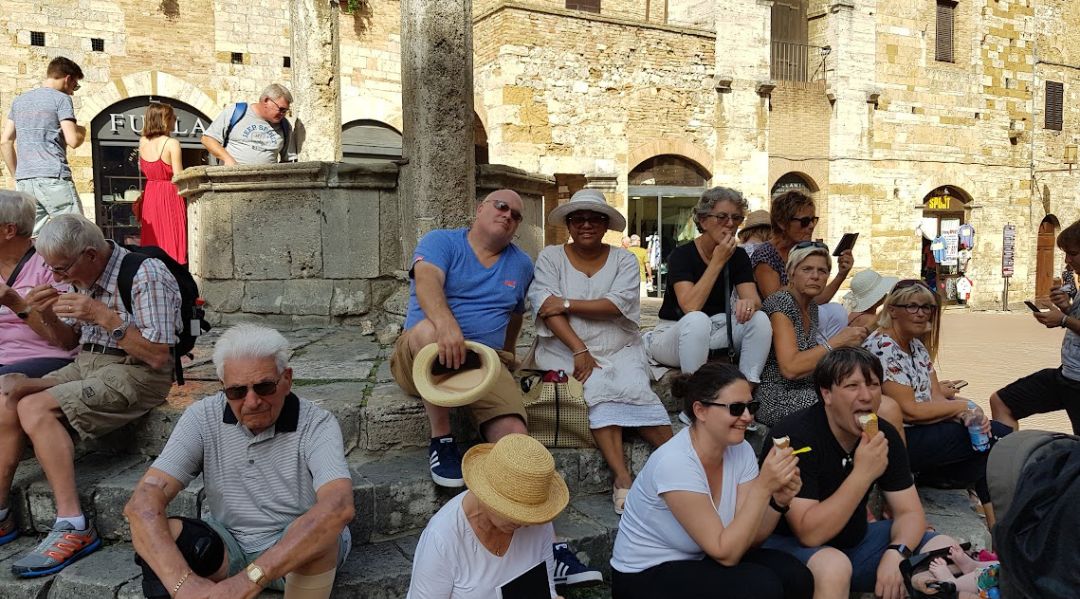 A group of guests on an Italian holiday
