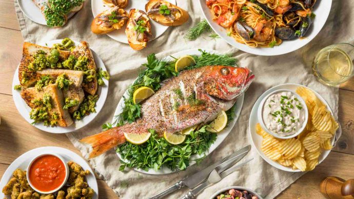 7 of our favourite Italian Christmas foods - feast of the seven fishes