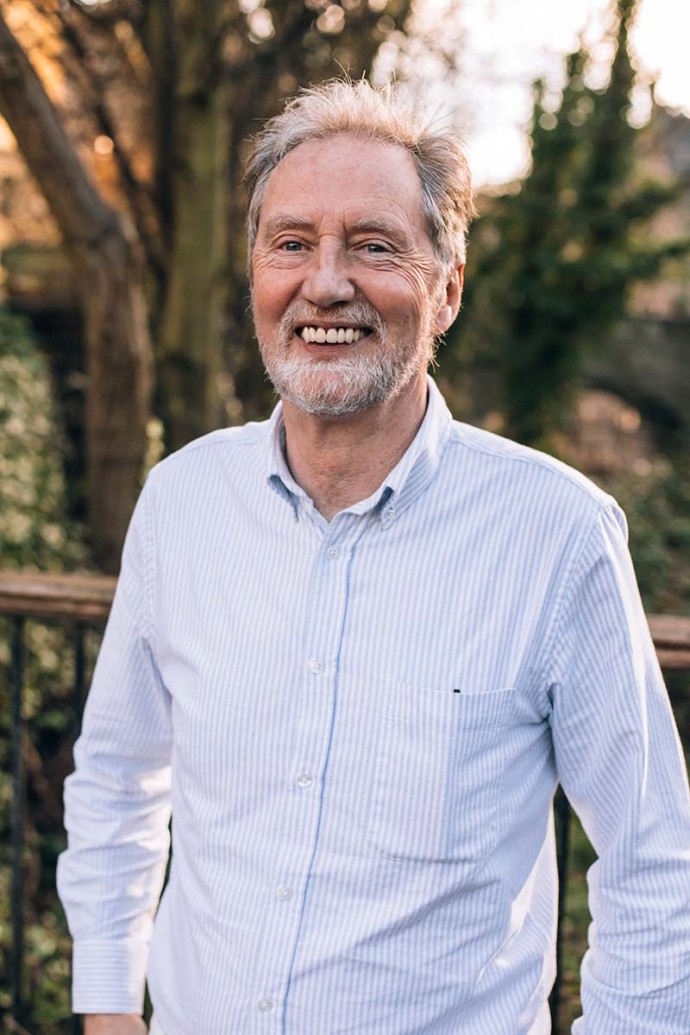 Angus Maclean Painting Tutor