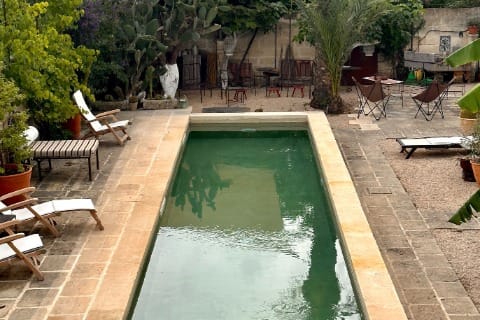 Puglia Painting Pool Photo