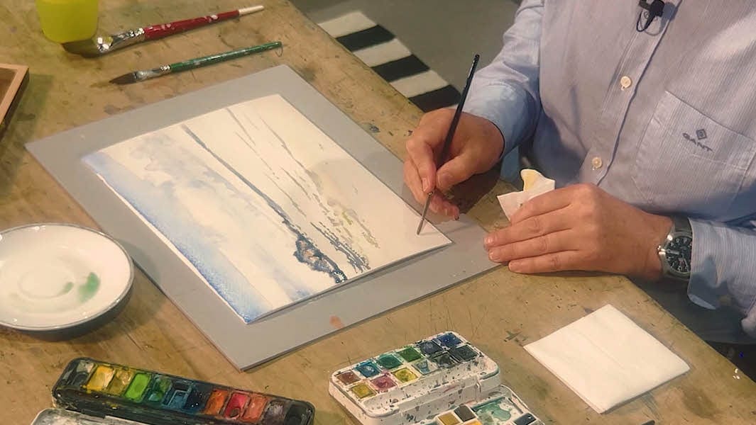Mark introducing the new painting watercolour landscapes and cityscapes course.