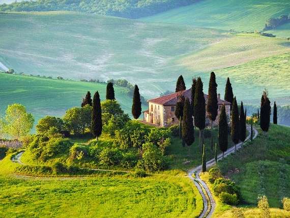 Beautiful scenery in Val D'Orcia in Tuscany Beautiful scenery in Val D'Orcia in Tuscany